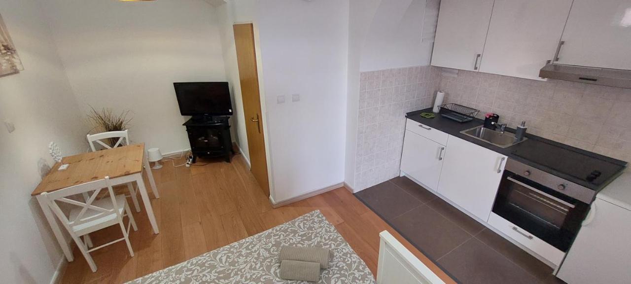 Studio Allure 1 Kornić Dış mekan fotoğraf
